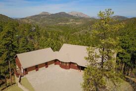 Highland Pines Villa | Granite View Lodge