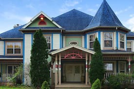 Michigan City Bed & Breakfast | Blue Jay Manor B&B - Augustine Room