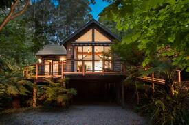 Olinda House | Artist on Everest - a treehouse in Olinda