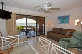 Englewood Apartment | #El Galeon East 101