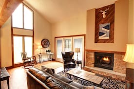 Tannersville House | Mountain's Edge at Camelback Presidential Townhome