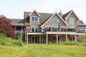 Berrien Springs House | Wolf Ranch in Wine Country