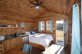 Rocky Harbour Villa | Gros Morne Tiny Chalets (Chalet 3 of 7)