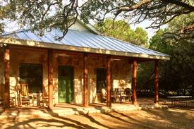 Pipe Creek House | Medina River cabins - Laurel House 2