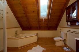 Harcourt House | MountView Retreat