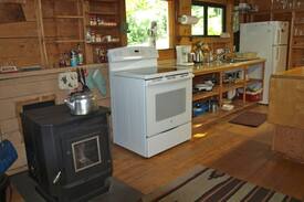 Brooksville Cabin | Ledge Lodge on Walker Pond