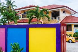 Central Visayas Hotel | 381 RedDoorz Plus @ Valencia Bohol