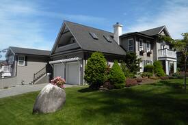 Regional District of Nanaimo Cabin | Ravenwood Guest House - close to Westwood Lake