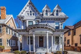 Historic Water Tower House | STUNNING VICTORIAN-SPACIOUS and COZY w / 8 Bdrms