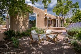 Chupadero House | NEW: Luna Vista (sleeps up to 12)