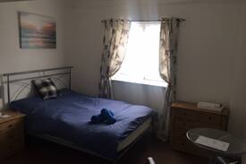 Bridgwater House | Double en-suite room