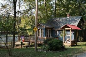 Draper Cabin | Bella Casa on the New River - Waterfront Retreat