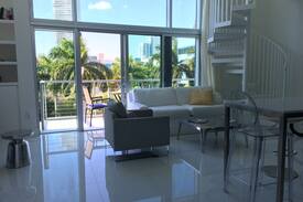 Flamingo/Lummus Apartment | Cozy two-story loft in South Pointe, Miami Beach