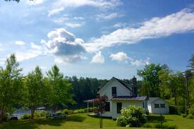 Post Mills Cabin | Lake Fairlee Delight, ‘Snug Harbor’ Summer Cottage