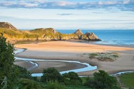 Parkmill Cabin | Rosedale, Quirky Cottage Cottage near 3 Cliffs Bay