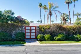 Village House | ICONIC STEVEN CHASE MID-CENTURY DREAM HOME!!!