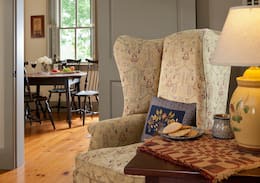 Hermann Cabin | Johannes Blust Room - The Inn at Hermannhof