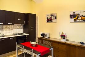 Rione XVIII Castro Pretorio Apartment | My holiday's embassy - Macao