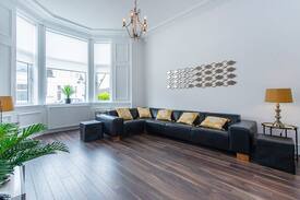 Glasgow House | Villa Mairi - A Home away from Home