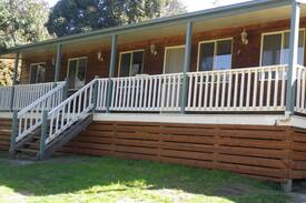 Lima South House | Midland Cottage - 4km to Lake Nillahcootie