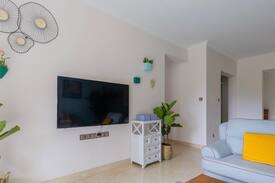 Donghu District Apartment | 长影环球100、西海岸五源河体育场、远大购物广场、海口火车站、海口新港口&大华锦绣高档民宿