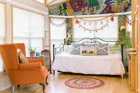 Concan House | Wild&Free Tinyhome Glamping Close to Garner Park