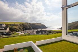 Nolton Cabin | Guillemot Cottage | Pet Friendly on Seafront