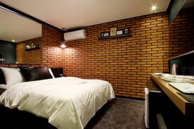 Daedeok-gu Hotel | [객실 내 노래방][대전복합터미널10분이내]"대전페이지호텔"