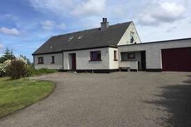 Lochmaddy House | Maddy Bed and Breakfast