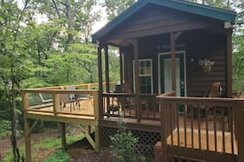 Lake Lure Cabin | The Artful Dodger Getaway Cabin Charming & Unique