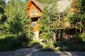 Soda Springs Cabin | Whispering Pines Lodge