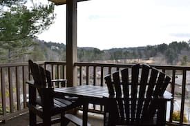Blowing Rock Apartment | Chetola Oak #4 is a beautifully redone 2 bedroom condo in Chetola Resort