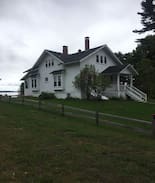 Freeport House | Secluded Harb Cottage on the ocean
