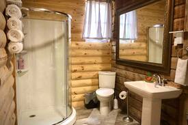 Leakey Cabin | La Sandillita on the Frio