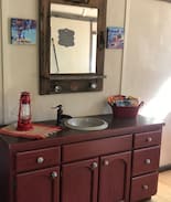 Wheeler County House | COPPINI’S Creekside Camp, Painted Hills