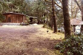 Port Angeles Cabin | Hillstrom Hideaway