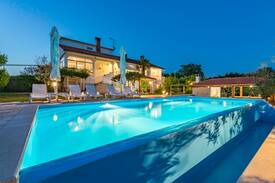 Tinjan House | Holiday Home Andrej & Paulo