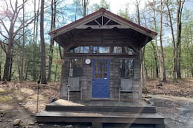 New Paltz House | Merlin's Cabin at Stone Mountain Farm in New Paltz