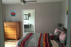 Bonnie Doon House | Water's Edge Holiday House - Sleeps 15