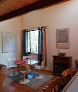 Hornby Island House | NEW: Touch The Earth Guest House Suite