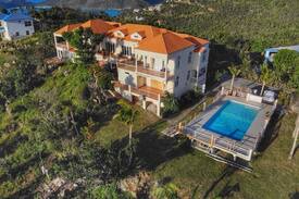 East End Villa | Coconut Tree Villas, 4 Ocean View Bedroom Suites