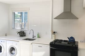 Boundary Bay House | The Bayside Suite in Boundary Bay