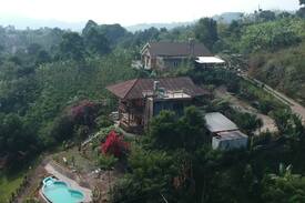 Cibodas Villa | Villa A. B. WALEWANGKO
