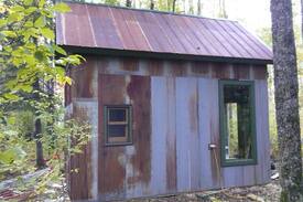 Cotton Cabin | Adorable cabin. Find your true north!
