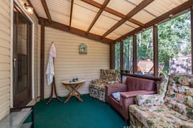 Glaslyn Cabin | Sunset View - Turtle Lake Cottage