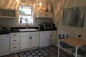 Ashland Apartment | Hargadine House, the Carriage House