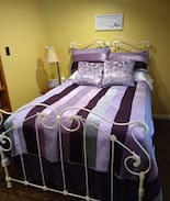 Fayette Bed & Breakfast | Breathe @ JJ's Folly-Light Room