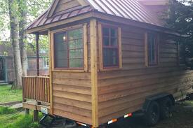 Sumner House | Tiny Home Cabin On The Puyallup River