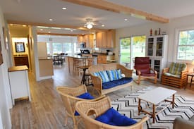 Vermilion Cabin | Cottage in Idyllic Linwood Park