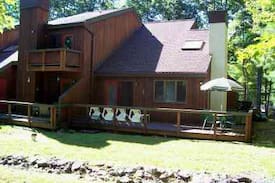 Lake Harmony House | Blue Heron on Big Boulder Lake Townhome